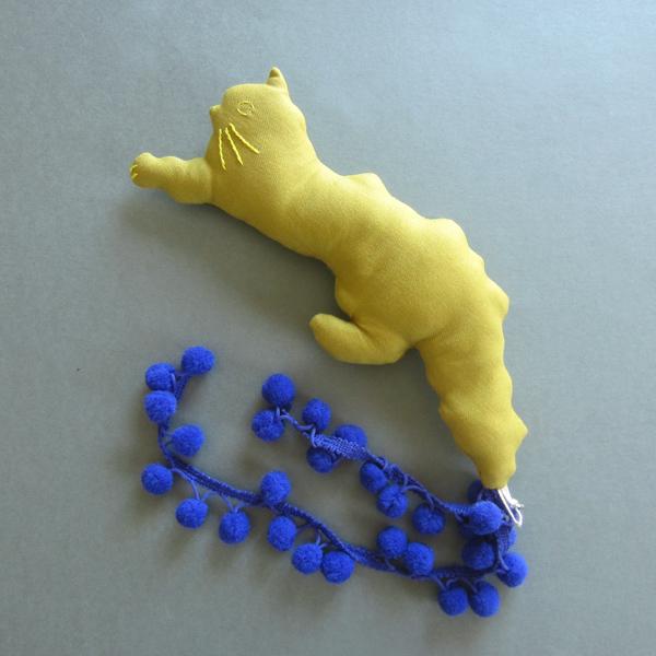 ねこのおもちゃ [neu] 03 マスタード "Stickitten" | 2枚目