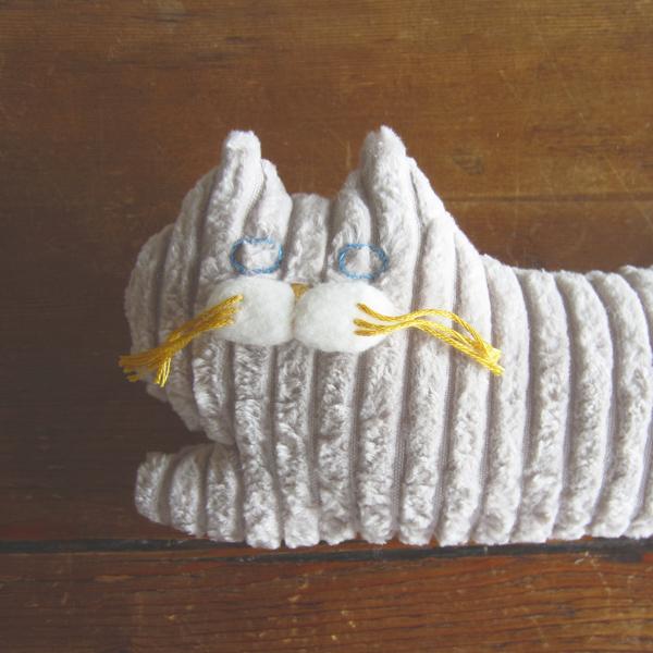 " Stickitten" standard ロング / ミルク ver.02