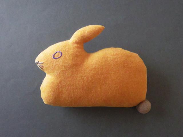" Stickitten"  rabbit loaf  コットンビエラ/ イエロー